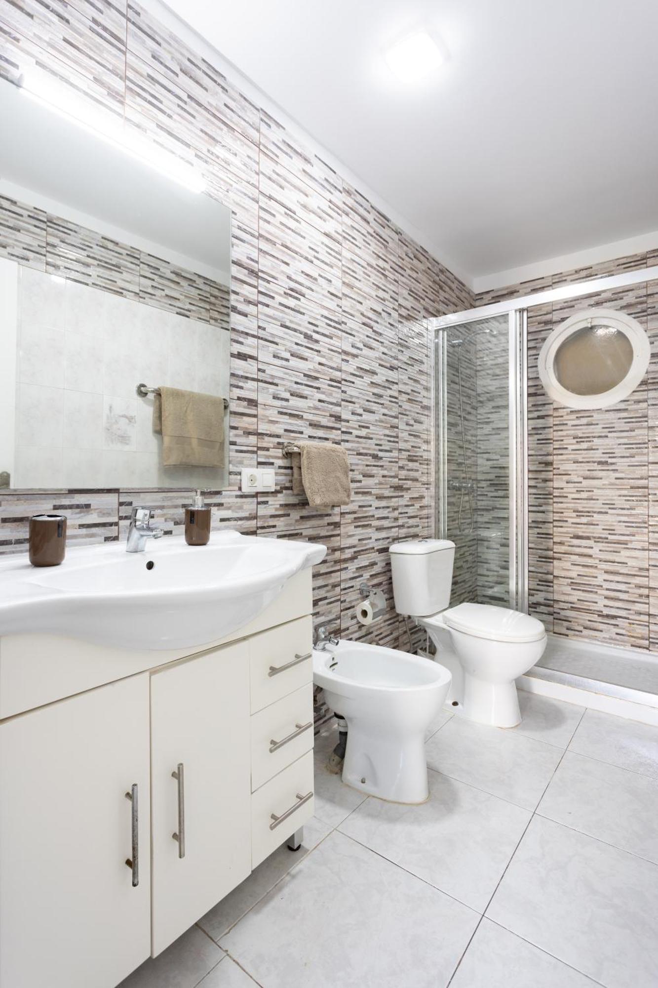 Classbnb - Three Spacious Apartments 150M From The Las Americas Promenade Arona  Eksteriør billede